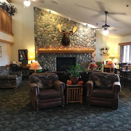 Moose Lake Lodge & Suites Экстерьер фото