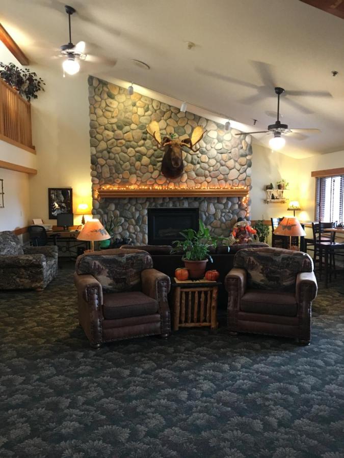 Moose Lake Lodge & Suites Экстерьер фото