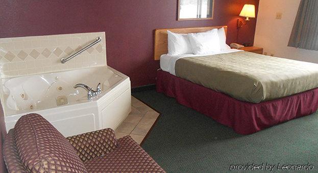 Moose Lake Lodge & Suites Экстерьер фото