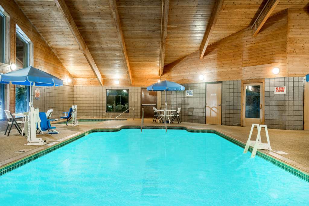 Moose Lake Lodge & Suites Удобства фото